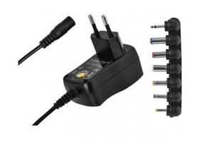 Adapter univerzálny